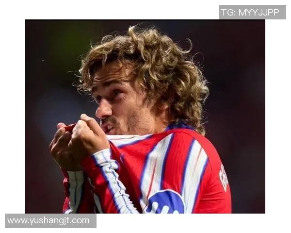 足球传奇球星突发重病病危消息引发全球球迷关注与担忧